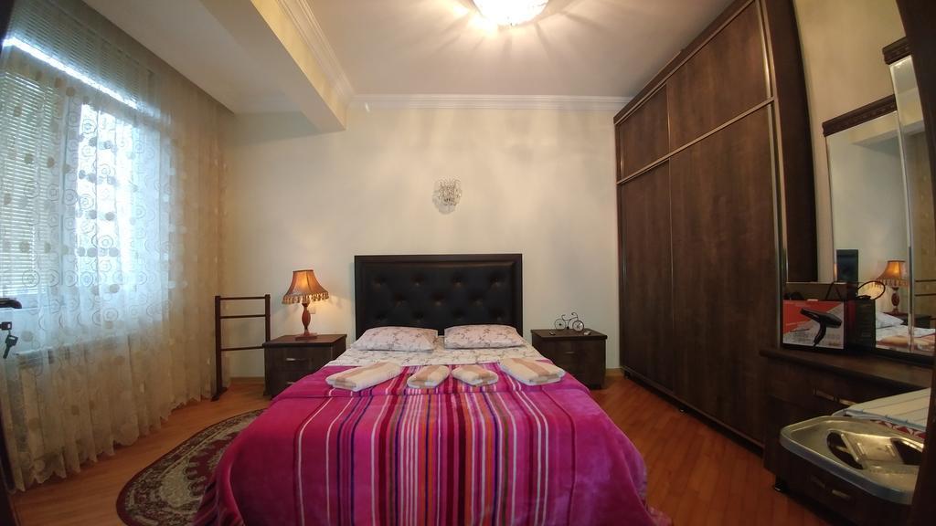 Gigi Apartments Batumi Exterior foto